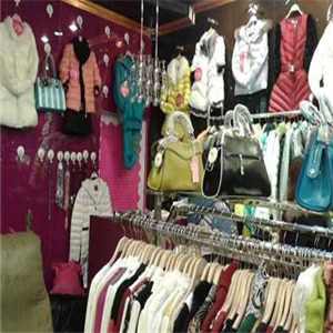 意外金喜 鞋帽零售新風尚，加盟合作創共贏